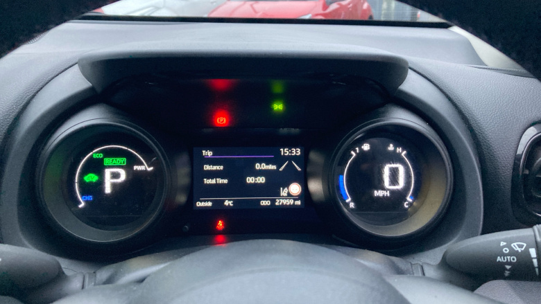 Toyota Yaris 1.5 Hybrid Design 5dr CVT Hybrid Hatchback